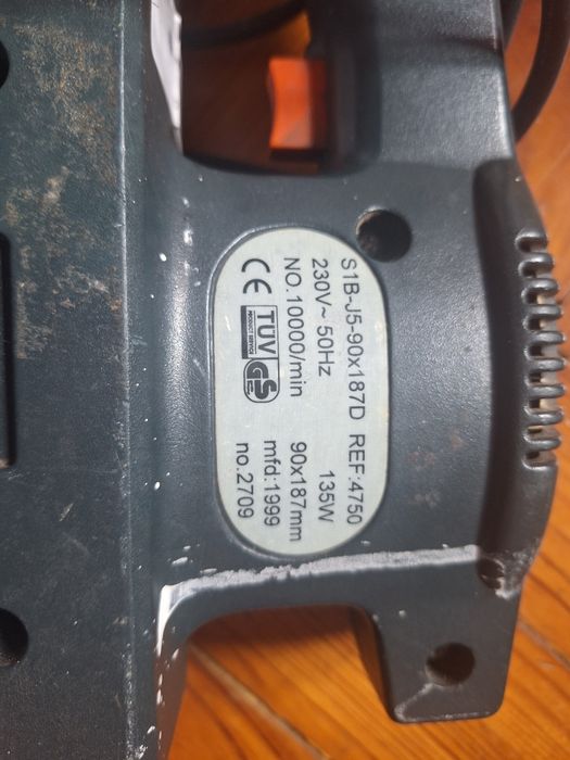 Lixadeira eléctrica retangular