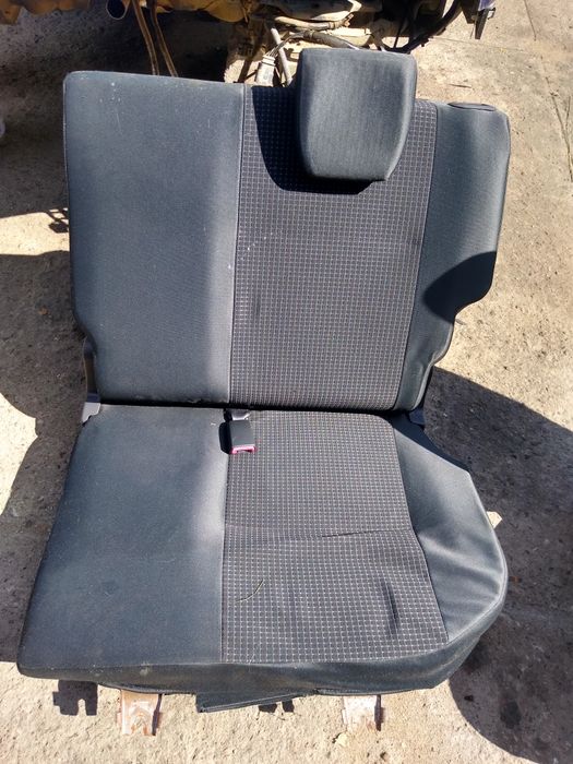 Fotele Suzuki Swift IV 5d 04-10r oryginał Europa komplet