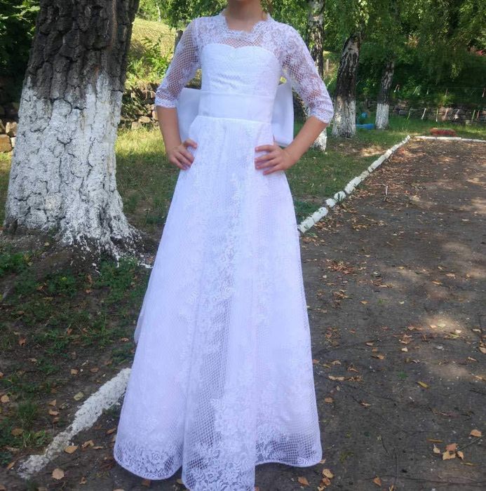 Продам біле плаття