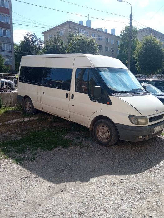 Бус Ford transit