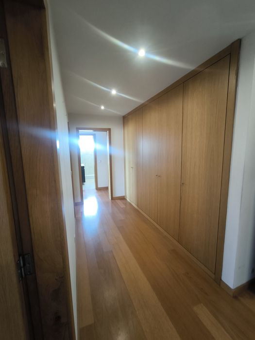Penthouse T3+1 com 270m² | Condomínio Neopark – Santa Rita, Ermesinde