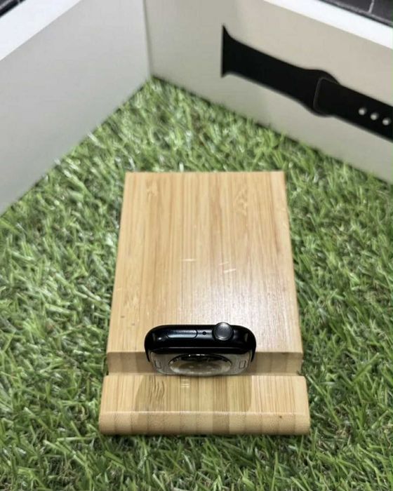 Apple Watch 8 41 mm 100% батарея