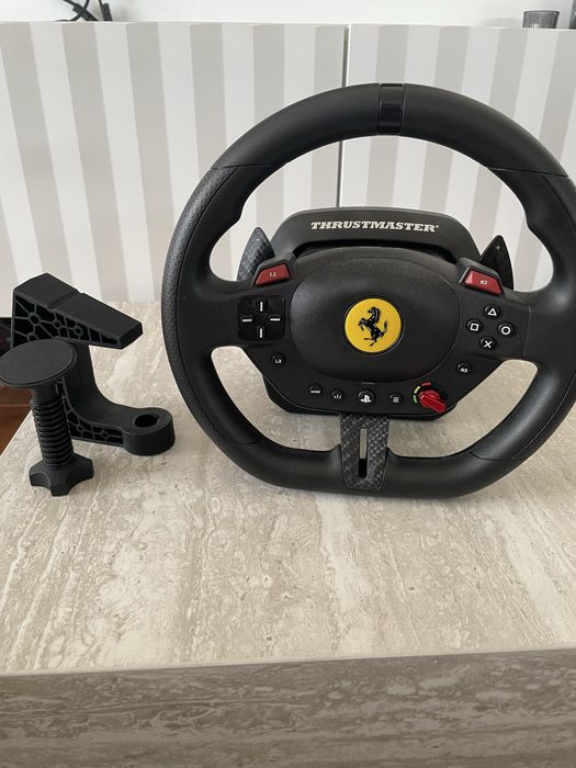 Volante Thrustmaster T98
