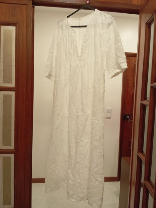 Vestido branco comprido