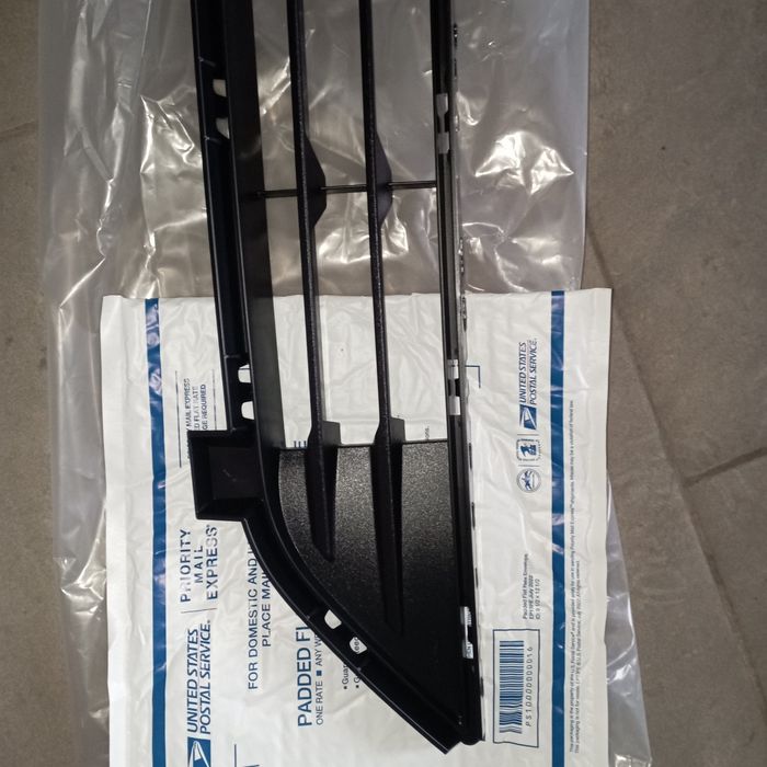 Решітка бампера під радар Ford Edge 19+