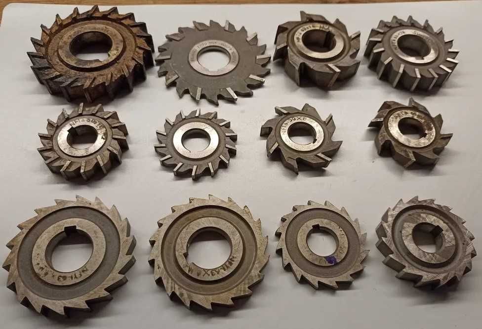 Frezy tarczowe i piłkowe - 2 zastawy - MIX - 27 sztuk