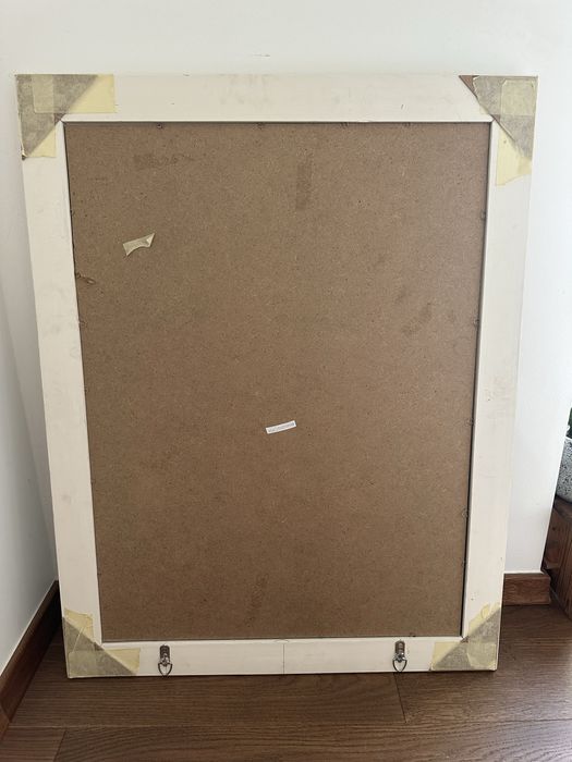 Lustro Jysk Nordborg 70x90 biale ze zlotymi zdobieniami