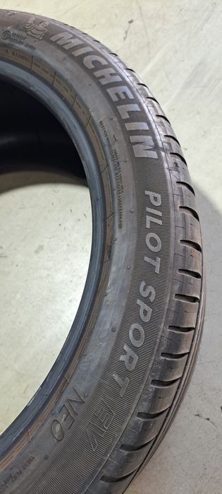 Pneus 295/40/21 michelin
