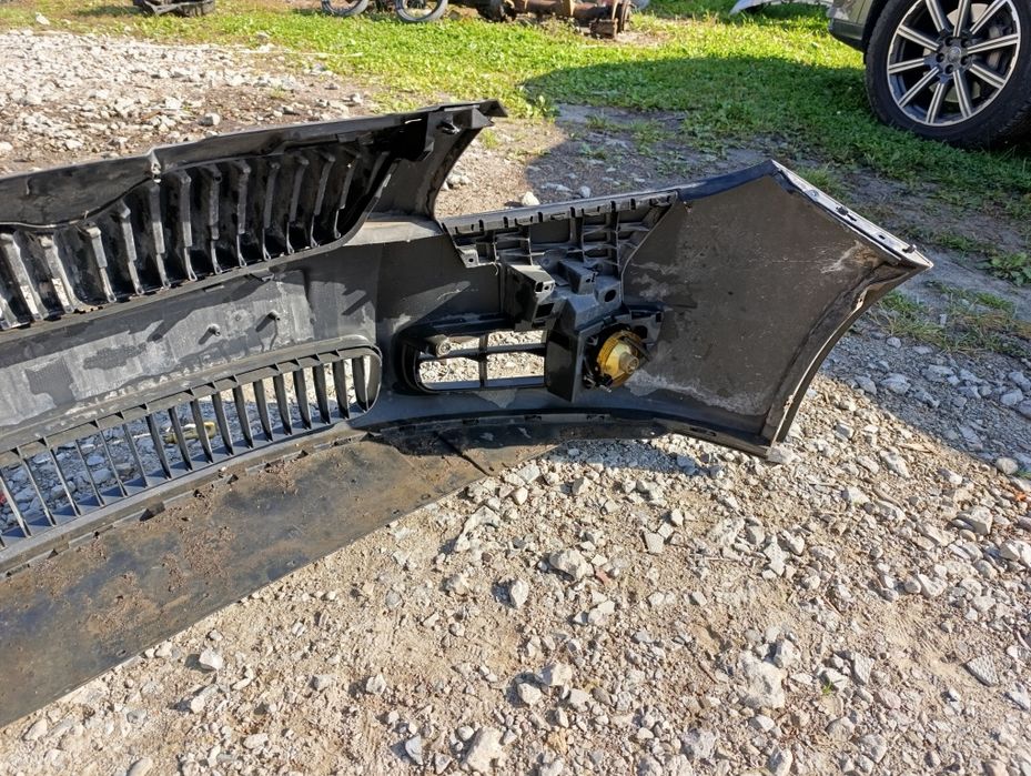 Бампер передній Skoda Fabia 2 фабія до 14 року