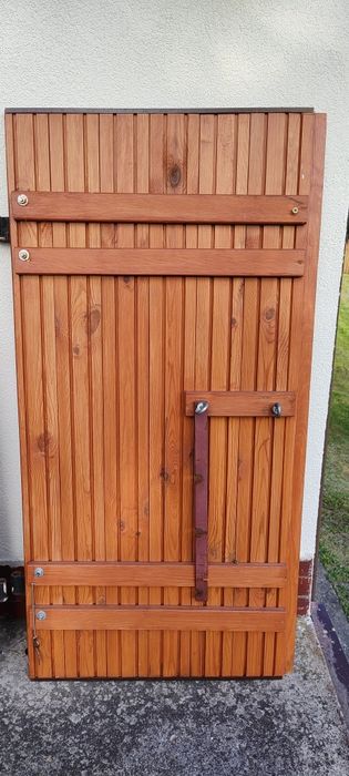 Okiennice drewniane wys 136cm, szer134cm