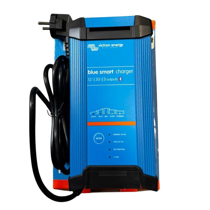 Ładowarka Victron Energy 12V 30A 3 wyjścia bluetooth IP22