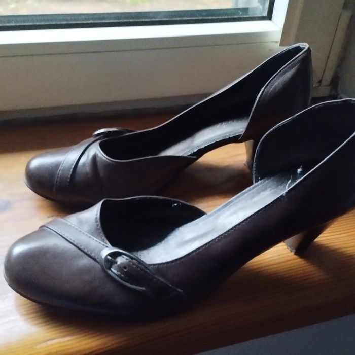 Oryginalne czółenka ze skóry