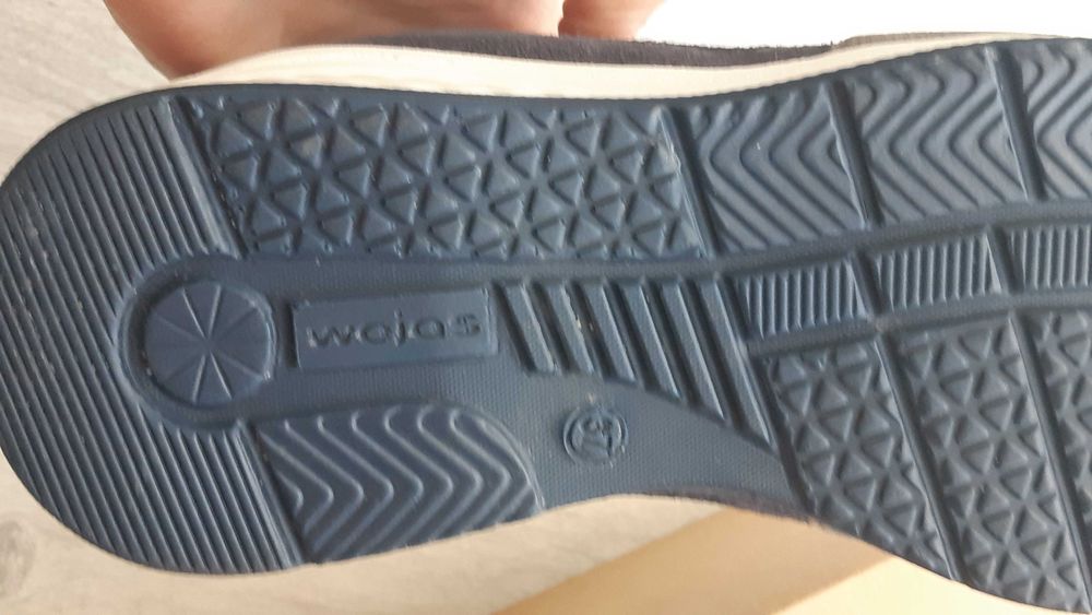 Buty sportowe 37 wojas jagodziany
