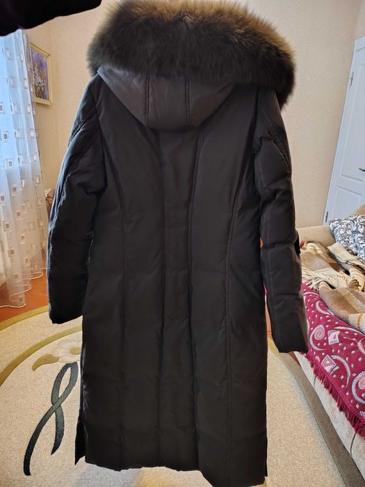 Жіночий пуховик 46 розмір L