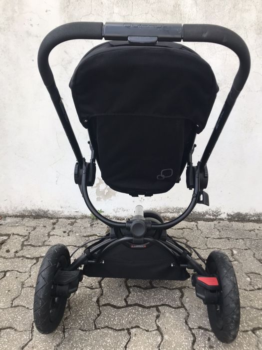 Carrinho Quinny Buzz 3 Black Line, Ovo Maxi Cosi Cabriofix Total Black
