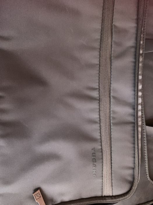 Сумка для ноутбука сіра Tucano wo