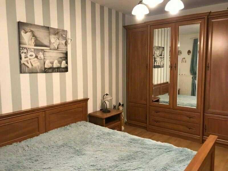 Komplet mebli do sypialni - szafa, komoda, łóżko 160x200, szafki nocne