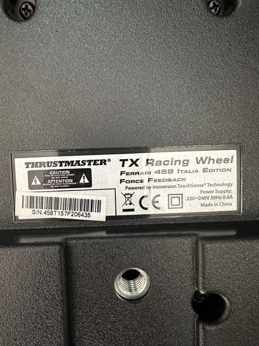 Volante + pedais thrustmaster TX racing wheel