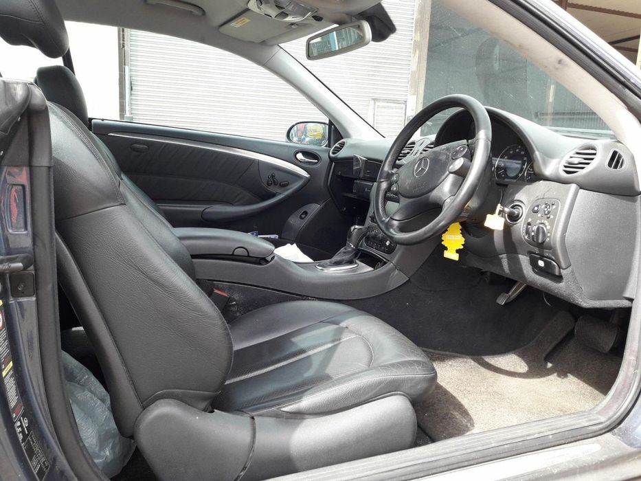 MERCEDES CLK270 2.7CDI W209 DE 2003 DISPONÍVEL PARA PEÇAS