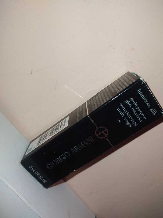 Консилер для обличчя Giorgio Armani luminous silk