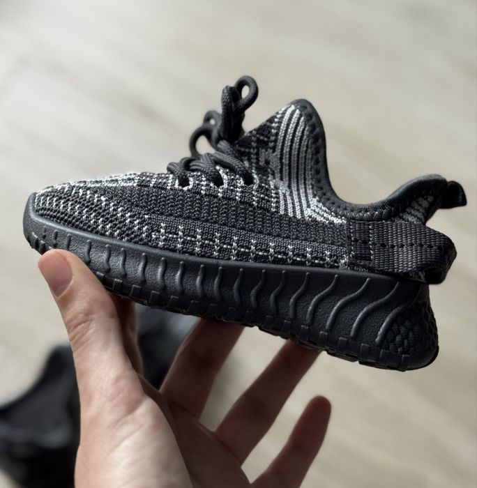 Кросівки на хлопчика