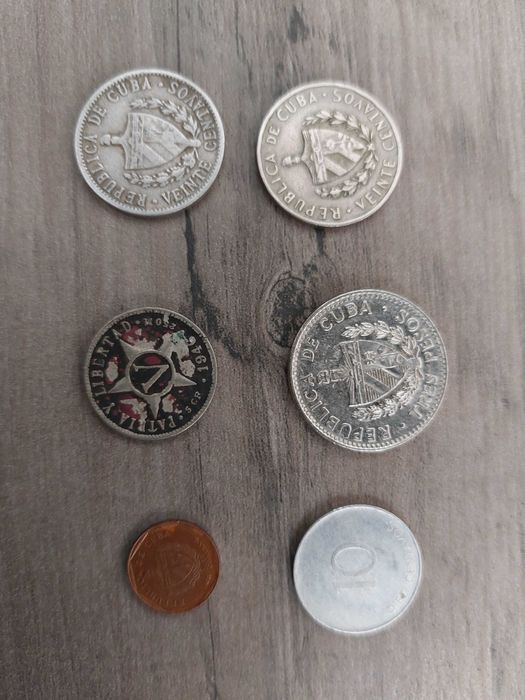 Lotes de Moeda Estrangeiras  - Islandia - Perú -Cuba - Rep. Dominicana