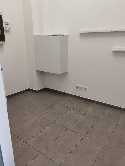Wynajmę gabinet w salonie fryzjerskim