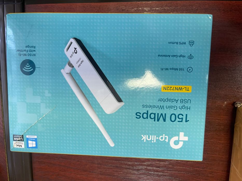 Це TP-Link TL-WN722N USB Wi-Fi адаптер (150 Мбіт/с).