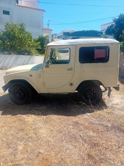 Daihatsu F50 2.5