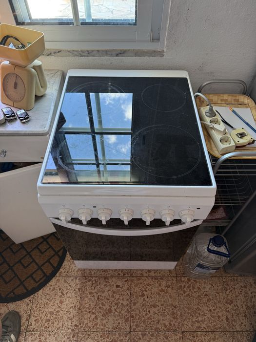 FORNO + FOGÃO ELETRICO 50cm x 61x 85cm