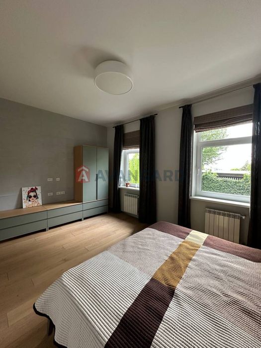 Сучасний маєток у Волоському- простір, комфорт і повна автономія!