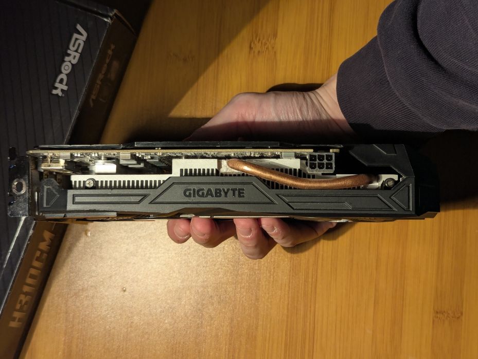 Gigabyte GTX 1060 3гб