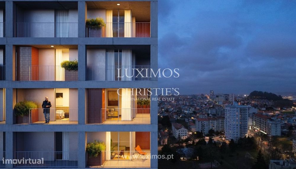 Fernão Magalhães 127: Apartamento T0, à venda, no centro do Porto