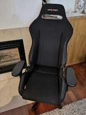 Cadeira de gamer.