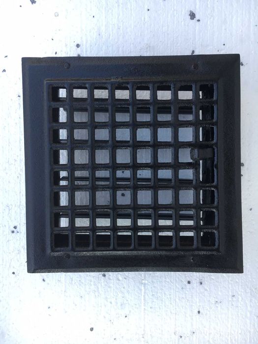 Вентиляционная решетка регулируемая