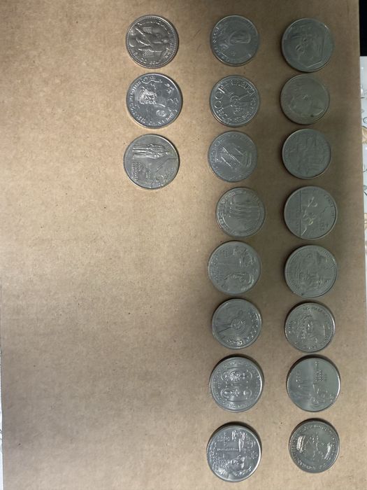 Coleção de moedas comemorativas 19 Moedas