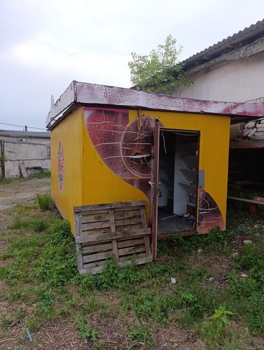 Продам битовку ларьок торгову точку...