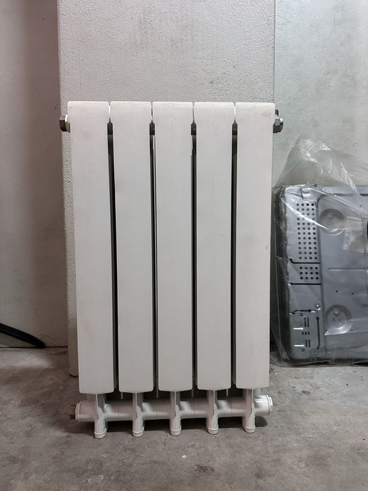 Radiador de parde para aquecimento central