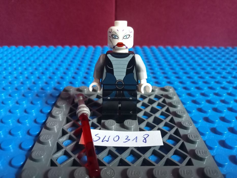 SW0318 Asajj Ventress Lego Star Wars stan BDB + miecz świetlny