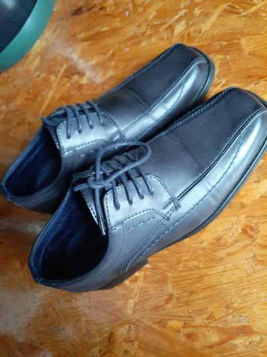 Eleganckie półbuty dla chłopca, R. 38