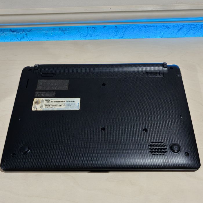 Laptop Asus Eee PC X101CH 320GB Zasilacz