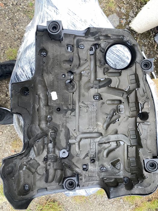 Кришка двигуна 1.6 2.0 tdi vw skoda seat