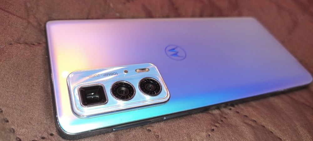 Motorola edge 20 pro stan bardzo dobry