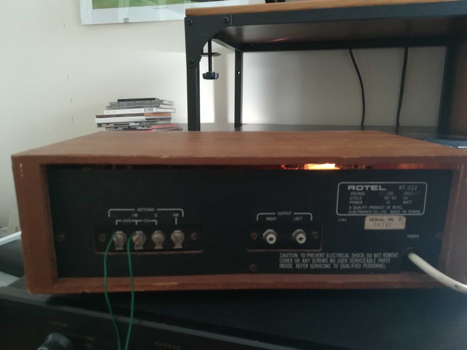 ROTEL, rádio / sintonizador RT- 222, vintage.