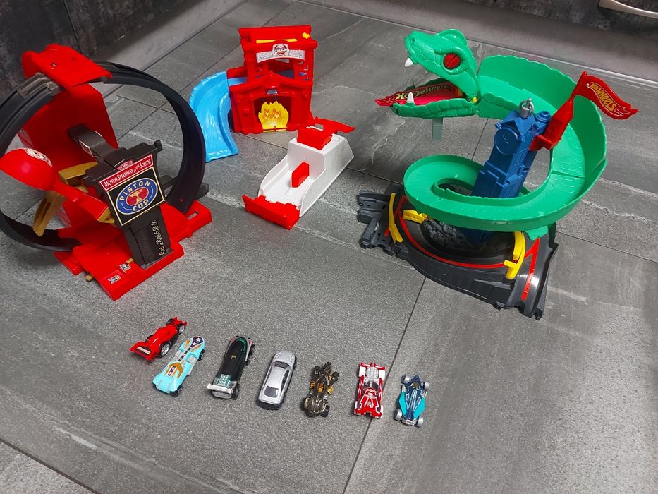 Zestaw zabawek hot wheels
