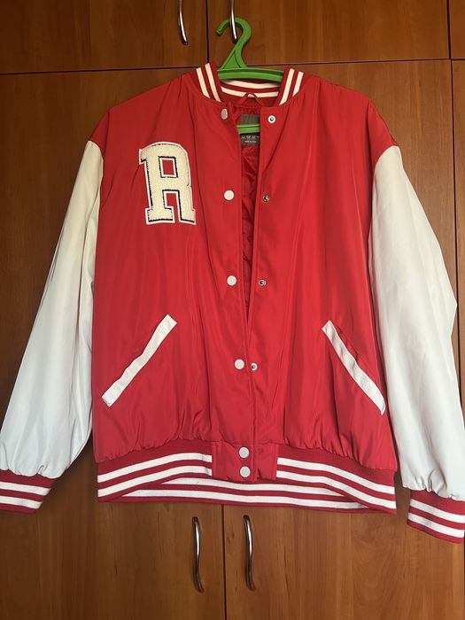 Бомбер куртка primark