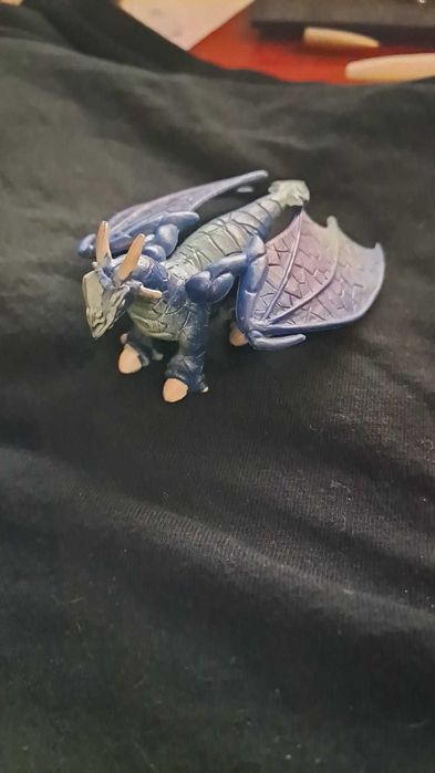 2 Miniaturas de Dragões Ubisoft Battle of Giants - Raro