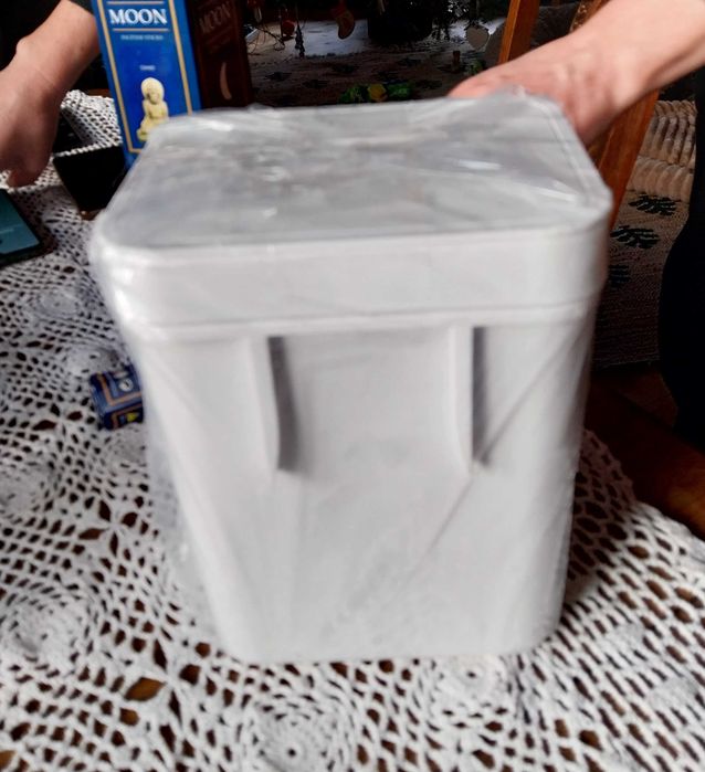 Kosz na śmieci zdejmowany