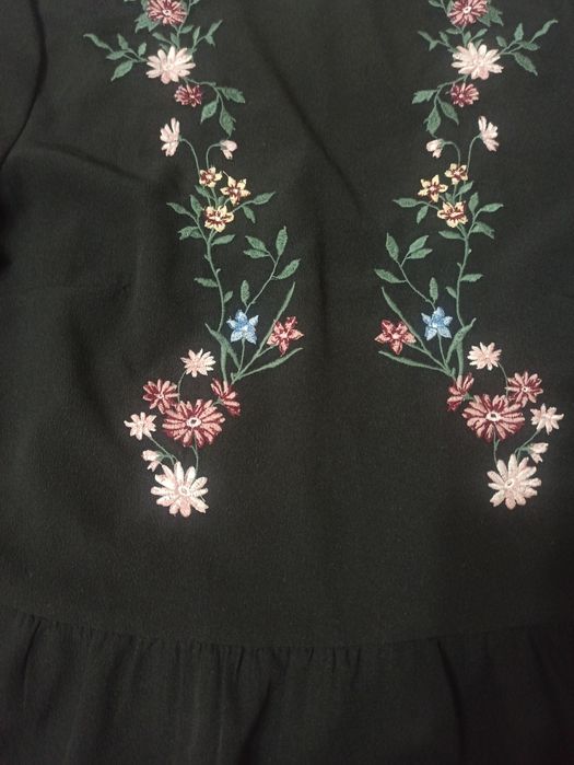 Плаття з вишивкою H&M розмір м