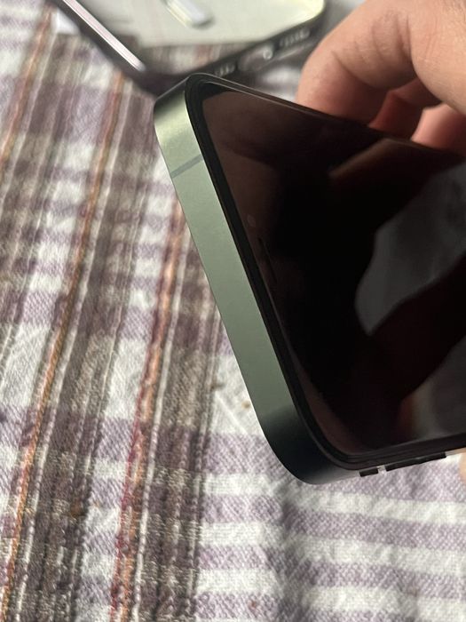 Iphone XR convertido 13 verde